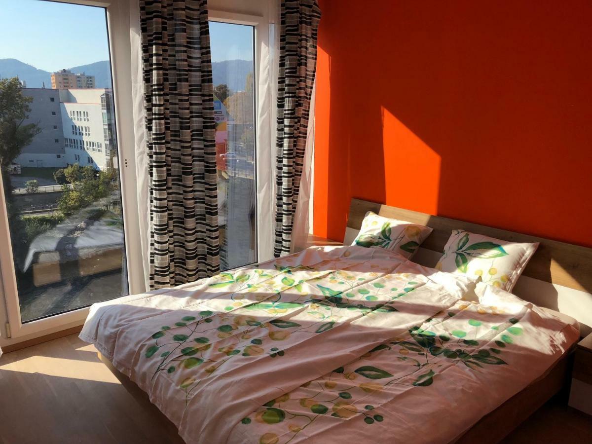 Kmheim, Cozy 103M2 Apartment, With 3 Bedroom And Covered Free Parking Place, Close To City Center Γκρατς Εξωτερικό φωτογραφία
