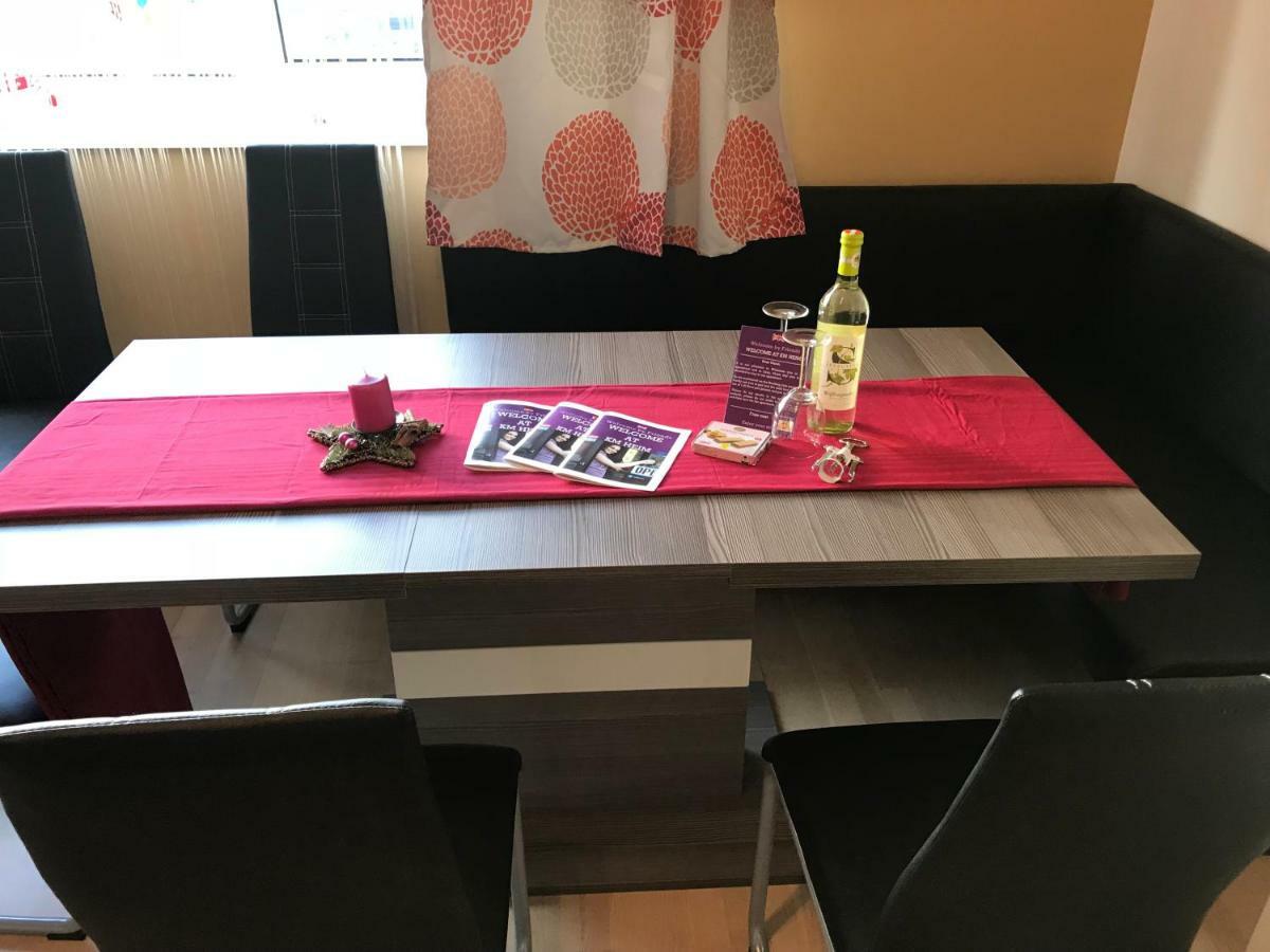 Kmheim, Cozy 103M2 Apartment, With 3 Bedroom And Covered Free Parking Place, Close To City Center Γκρατς Εξωτερικό φωτογραφία