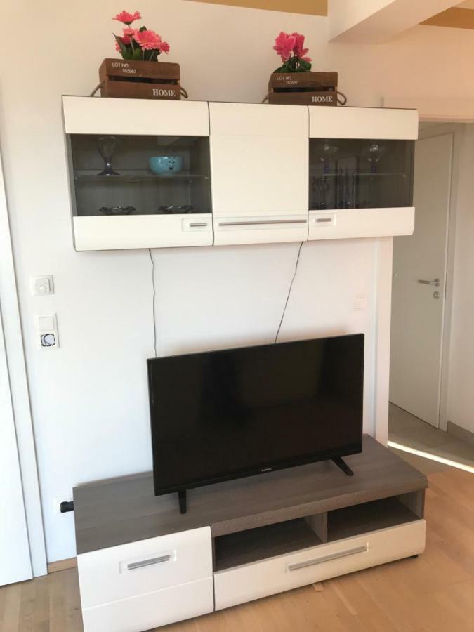 Kmheim, Cozy 103M2 Apartment, With 3 Bedroom And Covered Free Parking Place, Close To City Center Γκρατς Εξωτερικό φωτογραφία