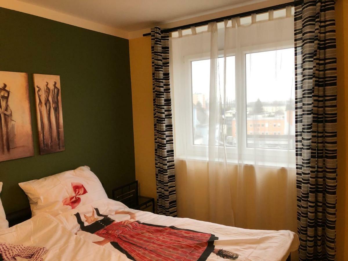 Kmheim, Cozy 103M2 Apartment, With 3 Bedroom And Covered Free Parking Place, Close To City Center Γκρατς Εξωτερικό φωτογραφία
