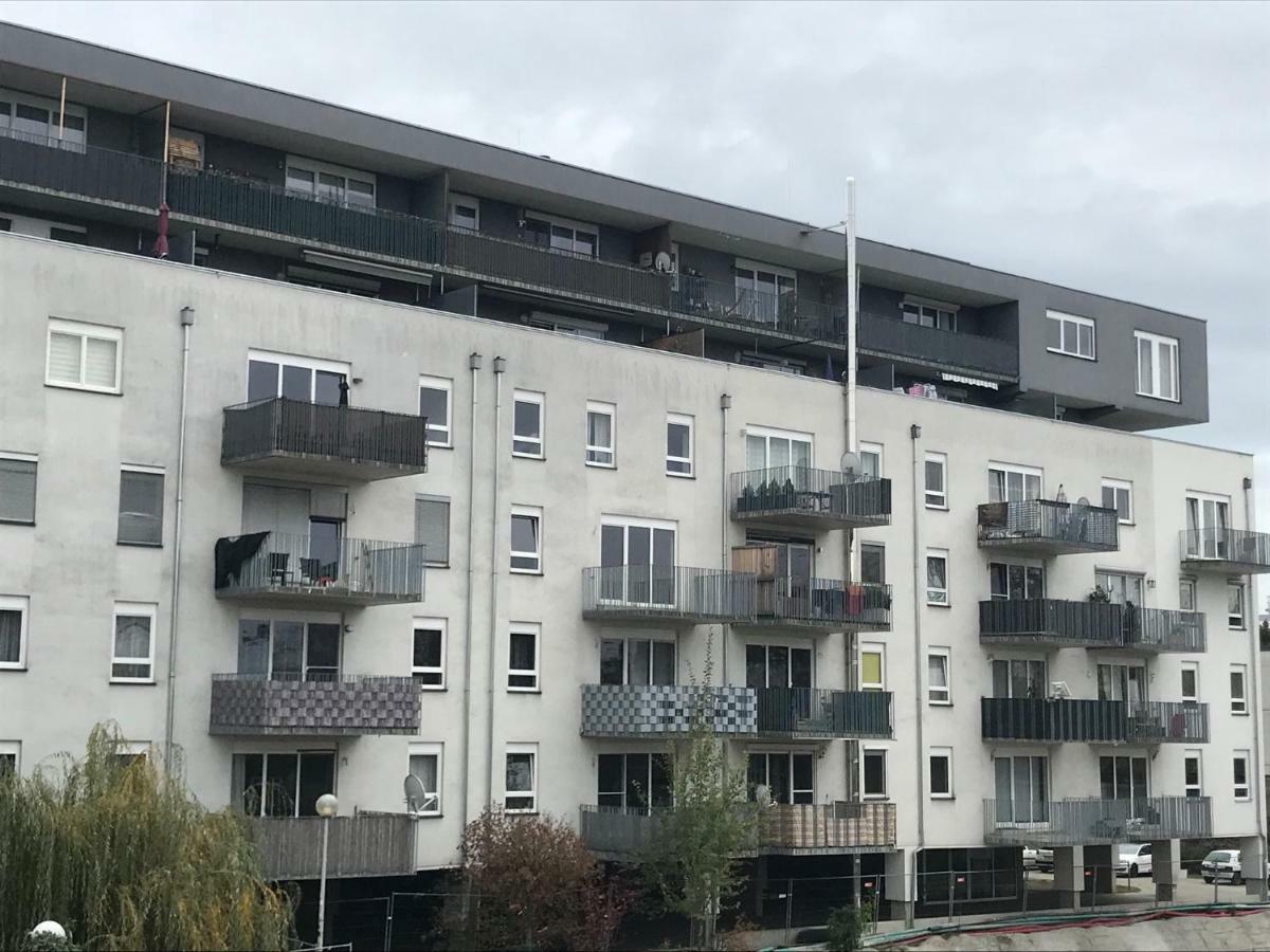 Kmheim, Cozy 103M2 Apartment, With 3 Bedroom And Covered Free Parking Place, Close To City Center Γκρατς Εξωτερικό φωτογραφία